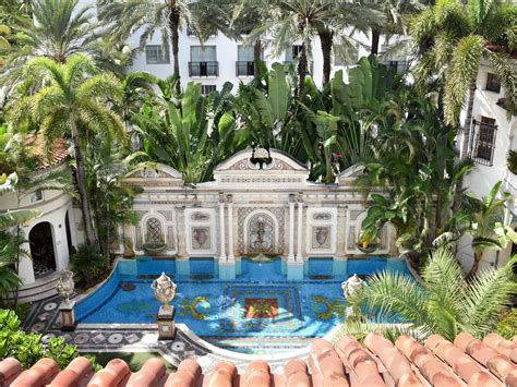 versace villa photos